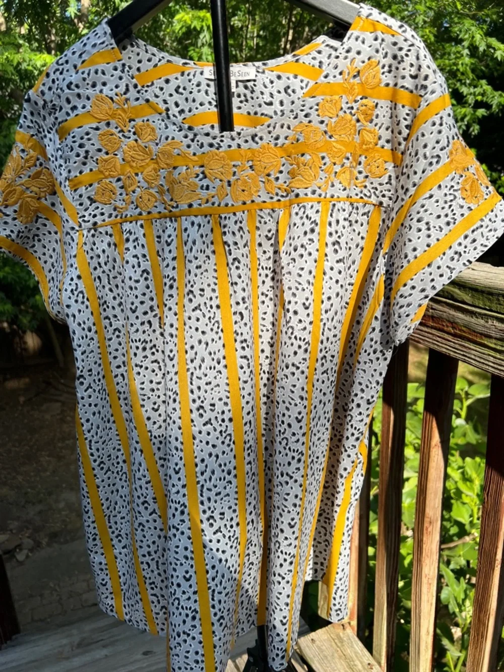 SEE AND BE SEEN Gray Leopard and Gold Yellow Embroidered Striped Tunic - Picture 4 of 7